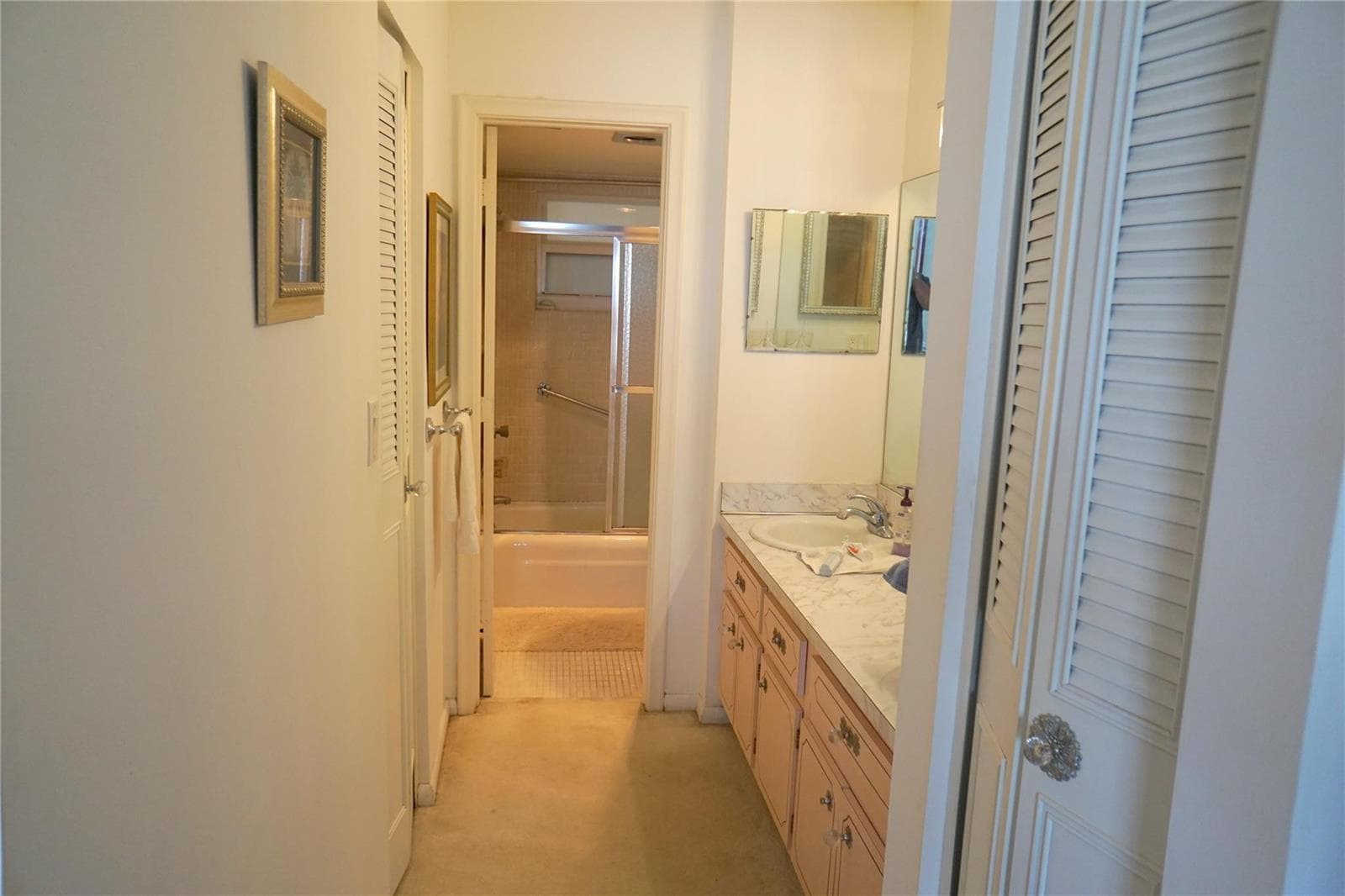 303 N Riverside Drive PH-4 photo 22