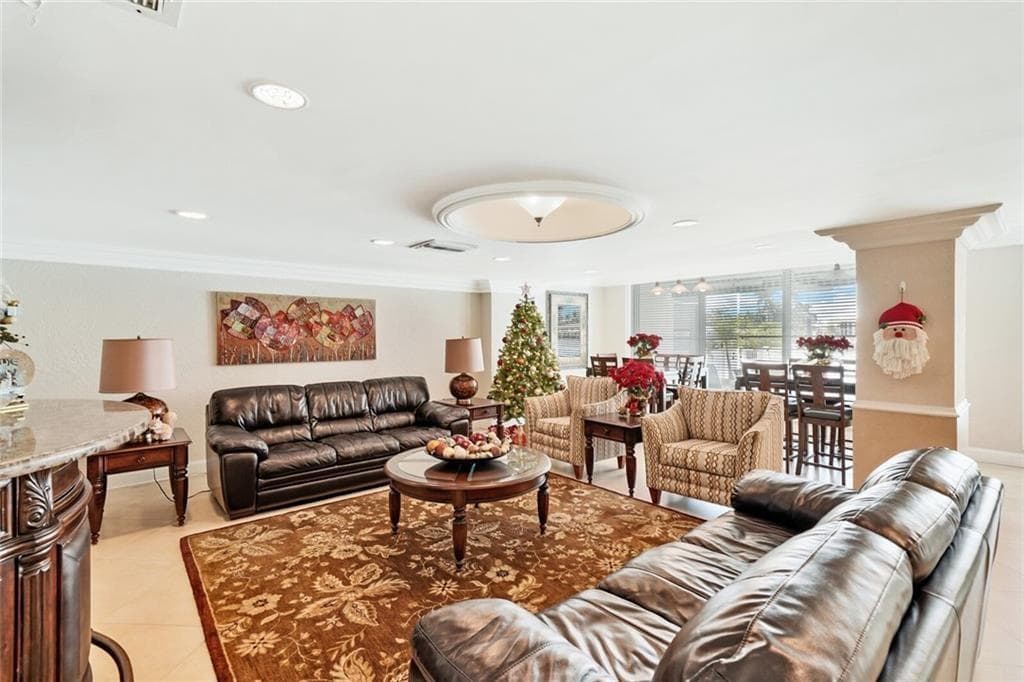 303 N Riverside Drive PH-4 photo 5