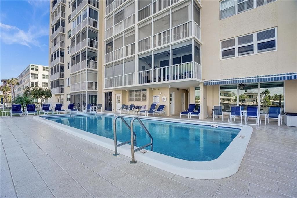 303 N Riverside Drive PH-4 photo 4