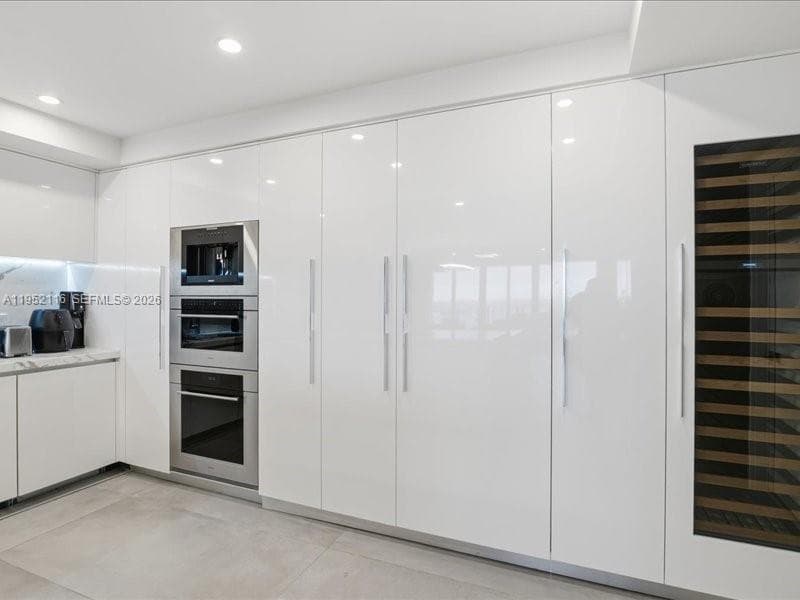 330 Sunny Isles Blvd 5-2404 photo 18