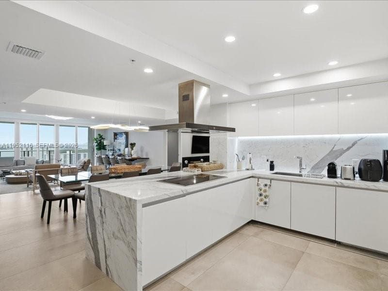 330 Sunny Isles Blvd 5-2404 photo 19