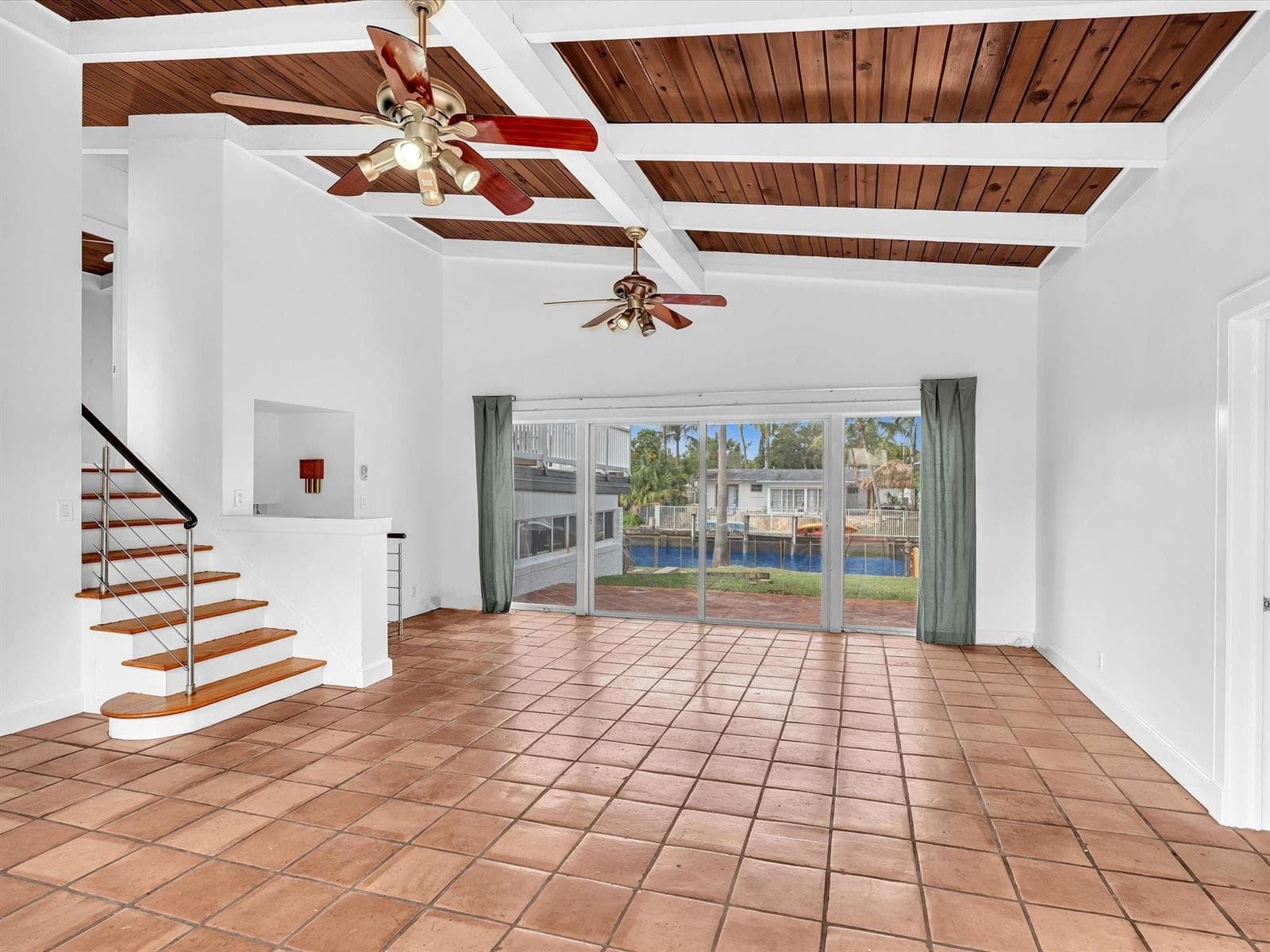 2507 Okeechobee Lane photo 5