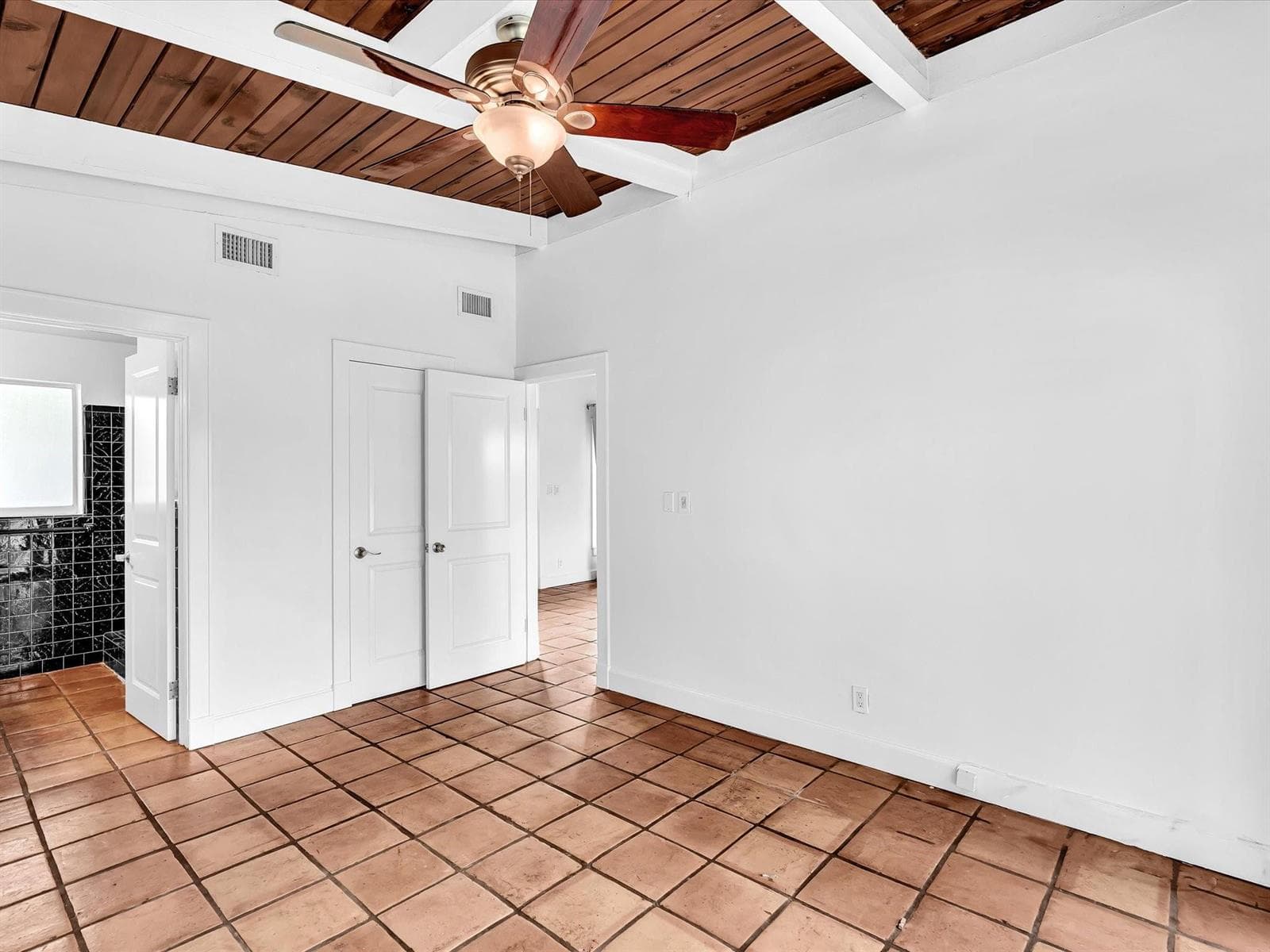 2507 Okeechobee Lane photo 20