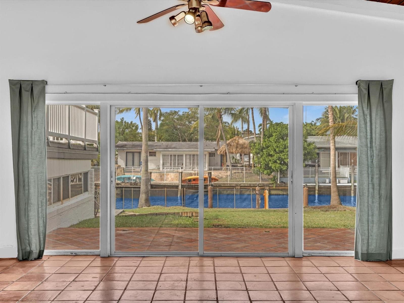 2507 Okeechobee Lane photo 9