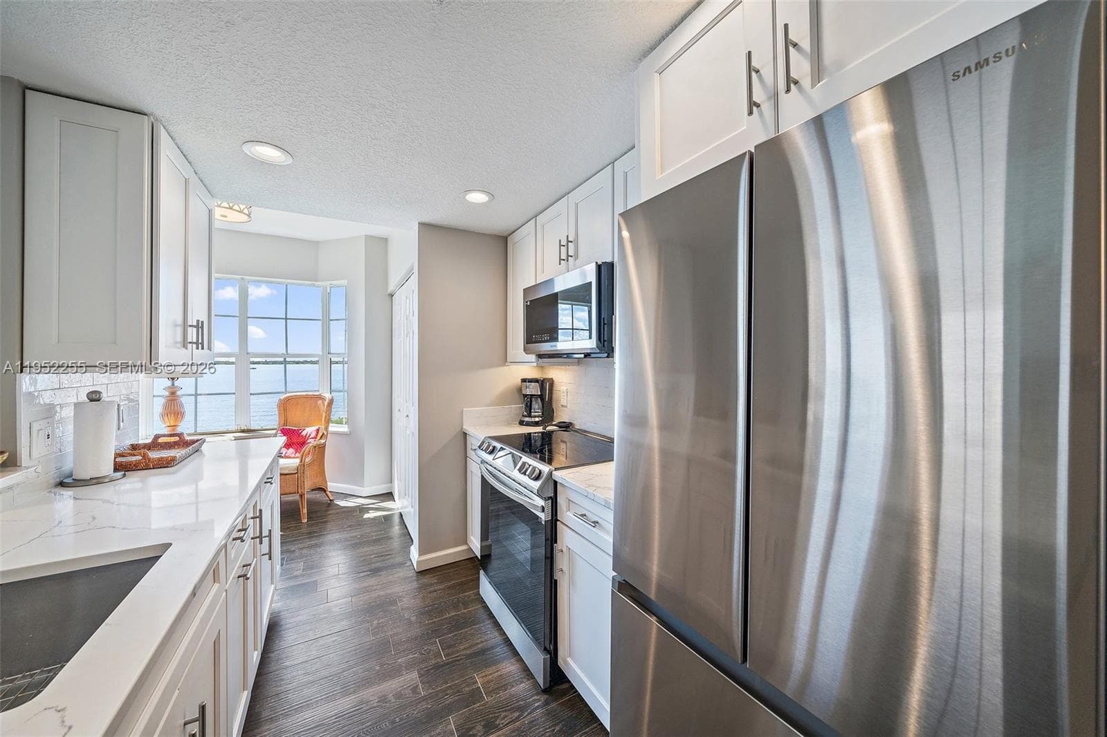 5800 NE Island Cove Way 2207 photo 5
