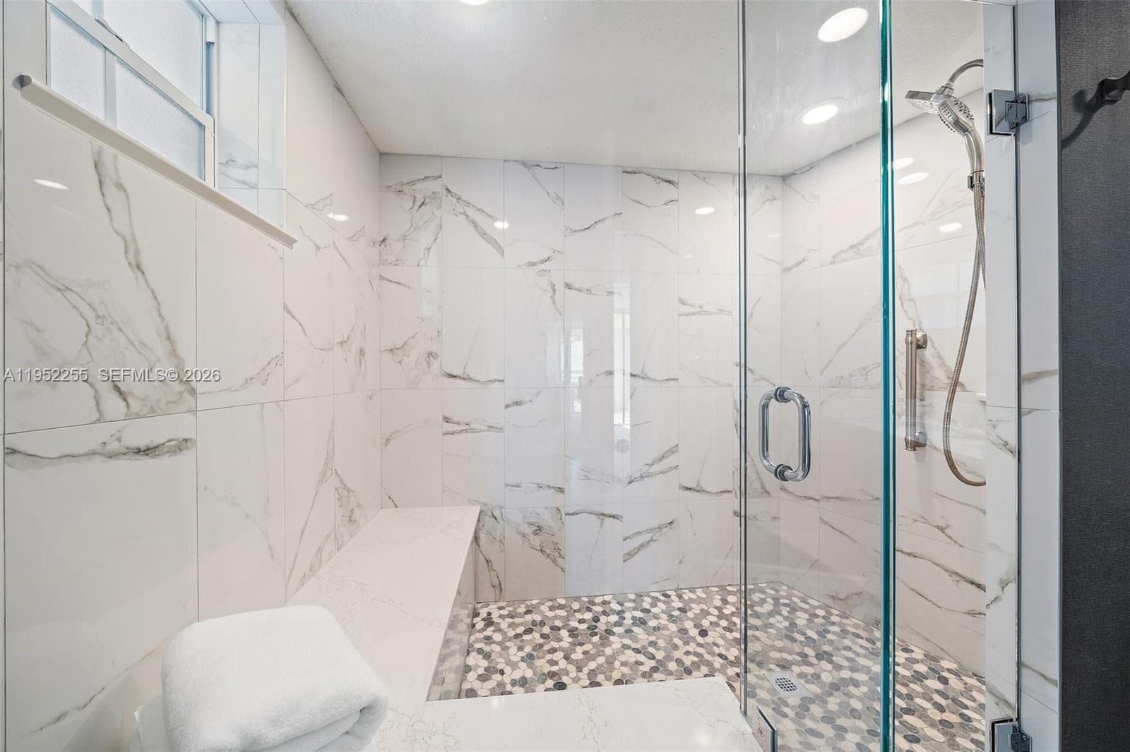 5800 NE Island Cove Way 2207 photo 14