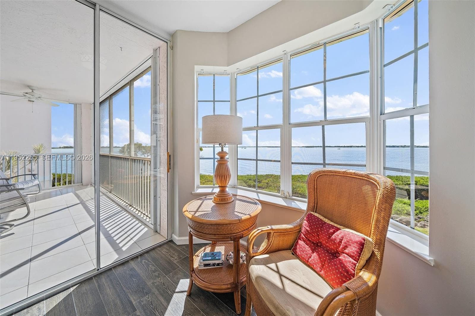 5800 NE Island Cove Way 2207 photo 8