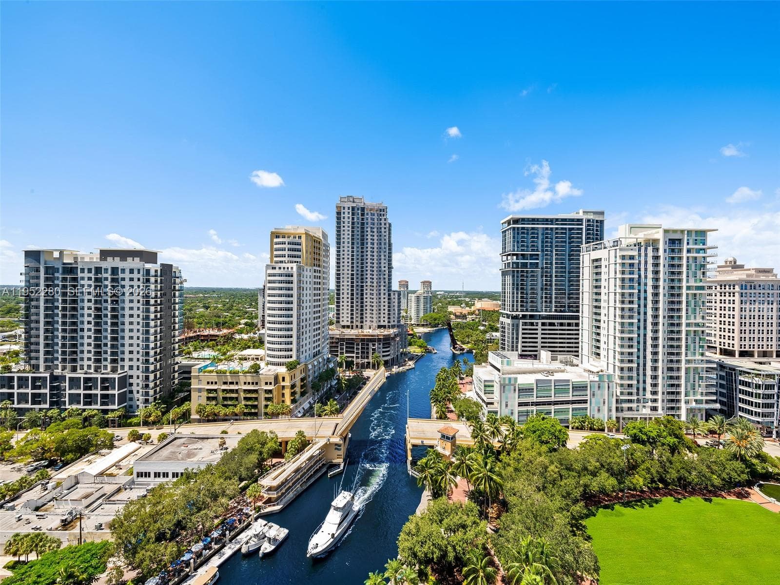 333 Las Olas Way 3006 photo 3