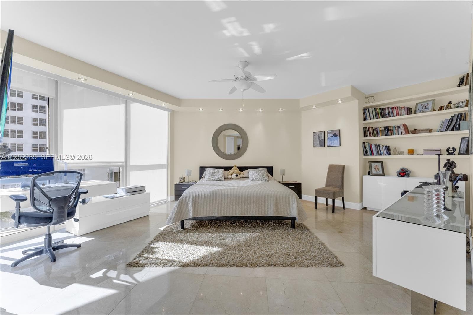 3101 Ocean Dr 606 photo 9