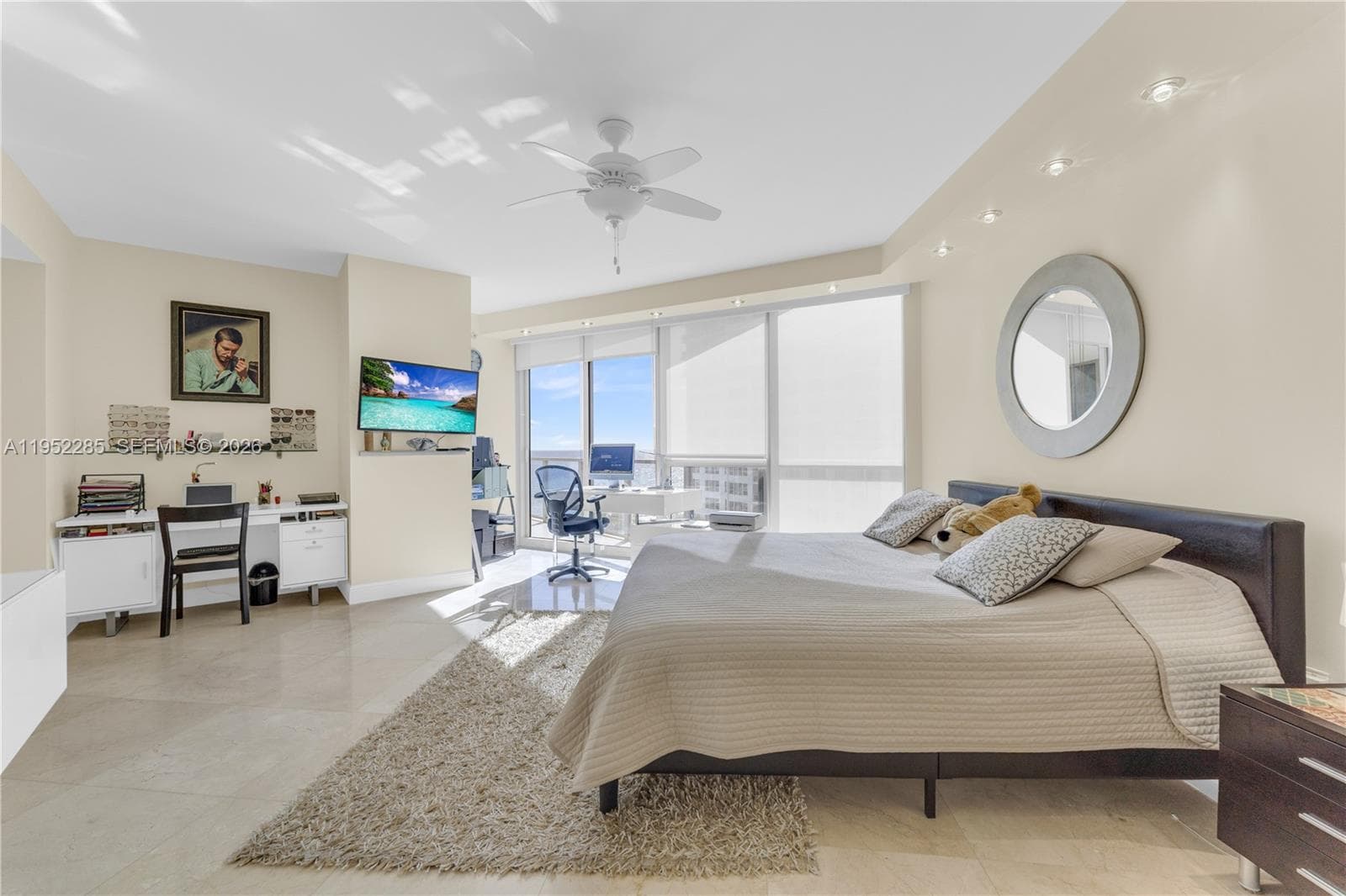 3101 Ocean Dr 606 photo 11