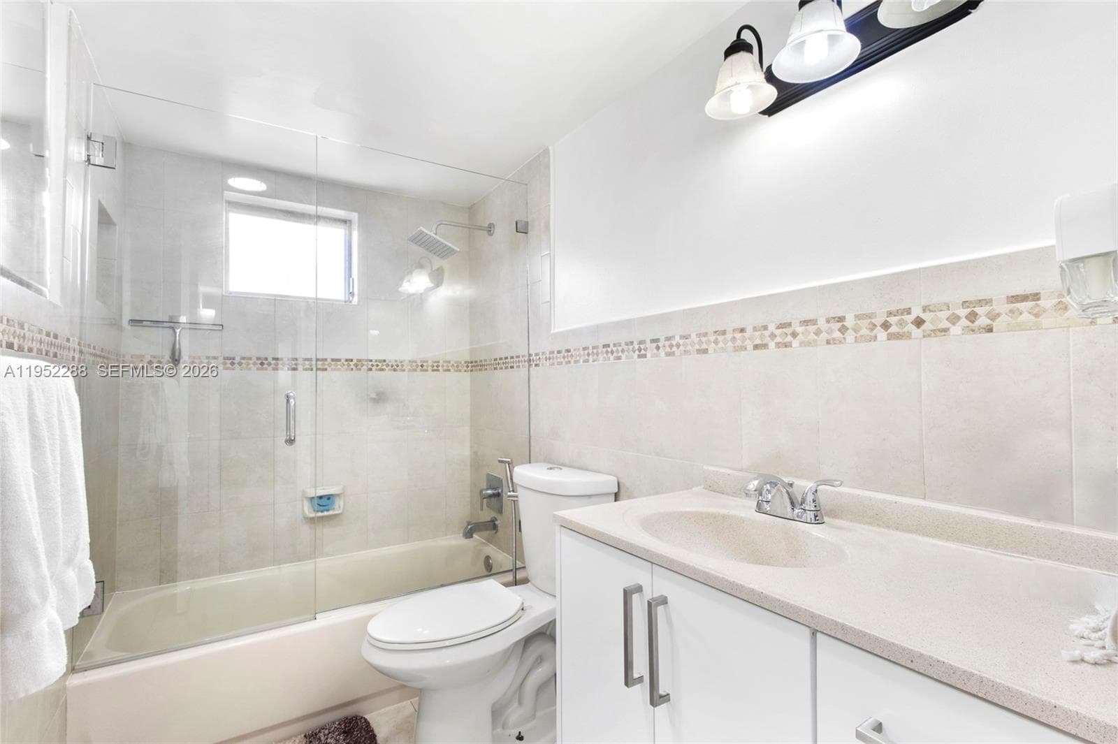 3600 NE 170th St 312 photo 22