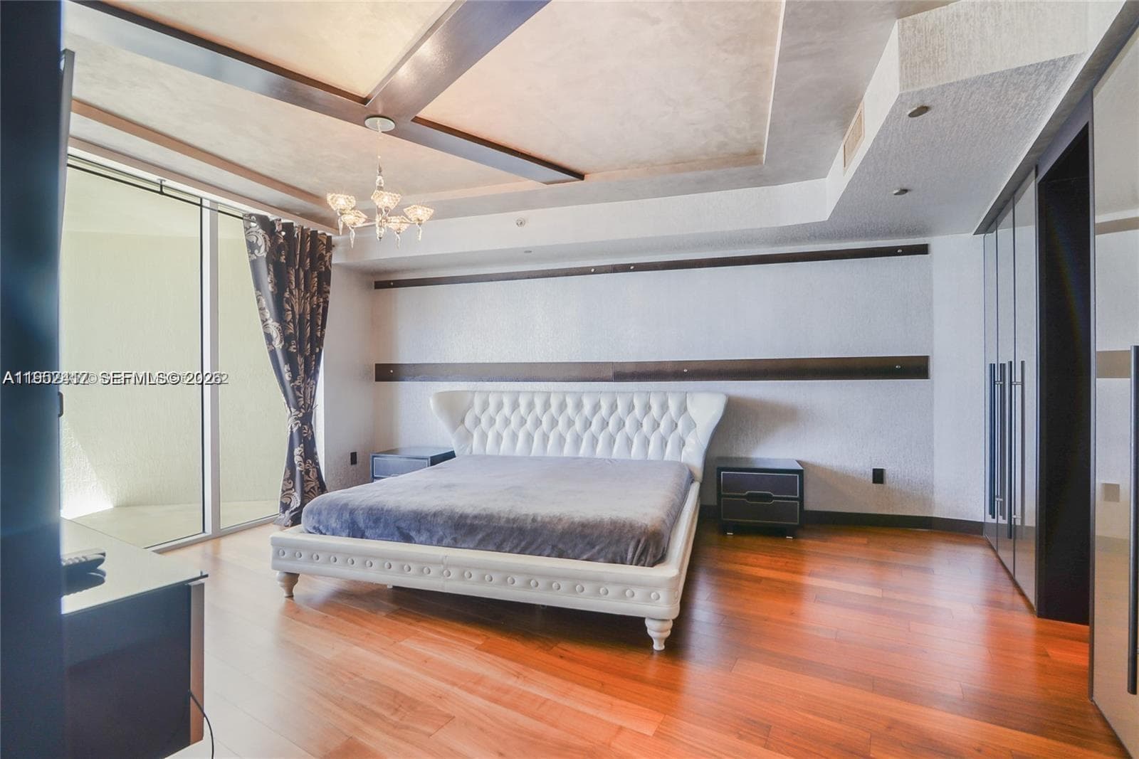 17201 Collins Ave+DEN 1403 photo 18