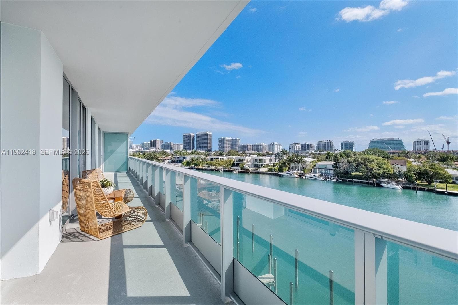 9221 E Bay Harbor 509 photo 1