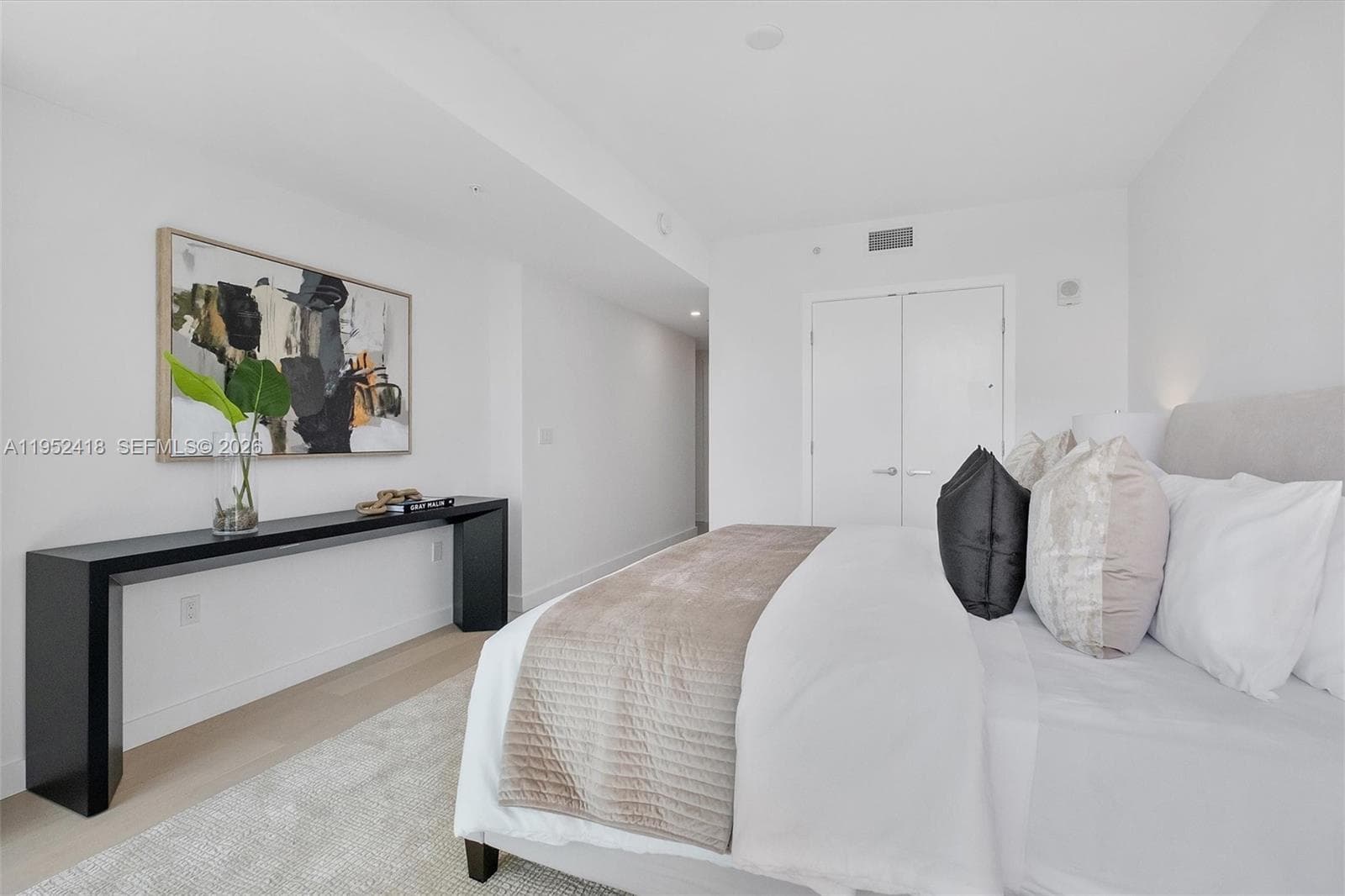 9221 E Bay Harbor 509 photo 18