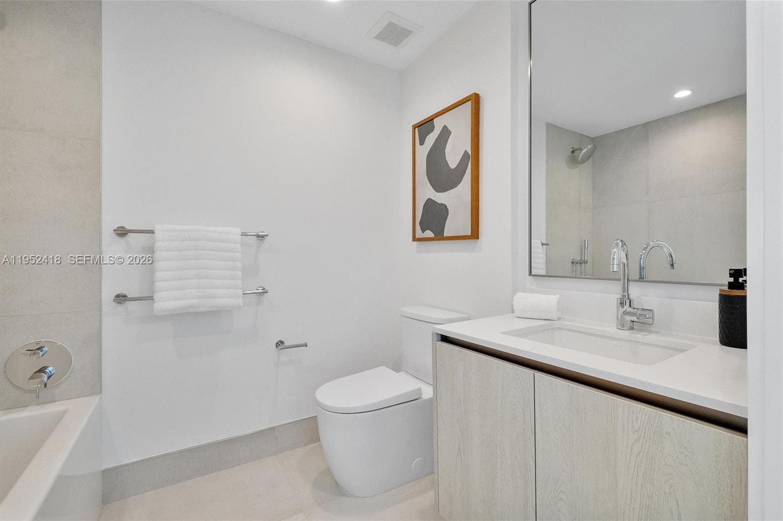 9221 E Bay Harbor 509 photo 25