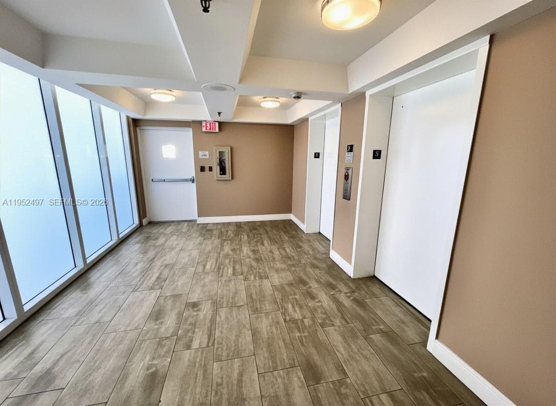 2401 Collins Ave 509 photo 16