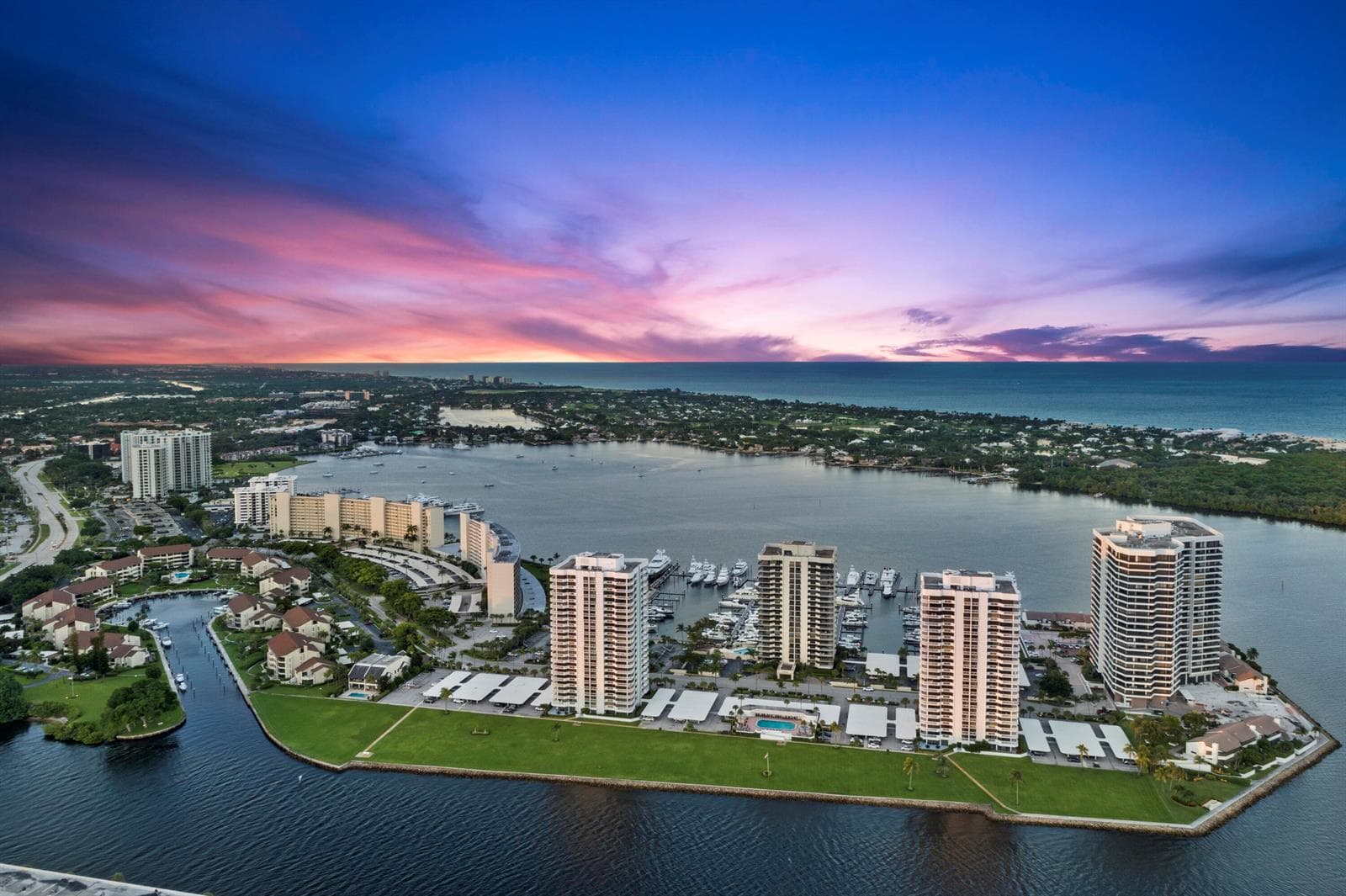 130 Lakeshore Drive Ph 22 photo 1