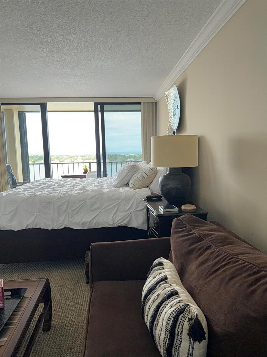 130 Lakeshore Drive Ph 22 photo 10