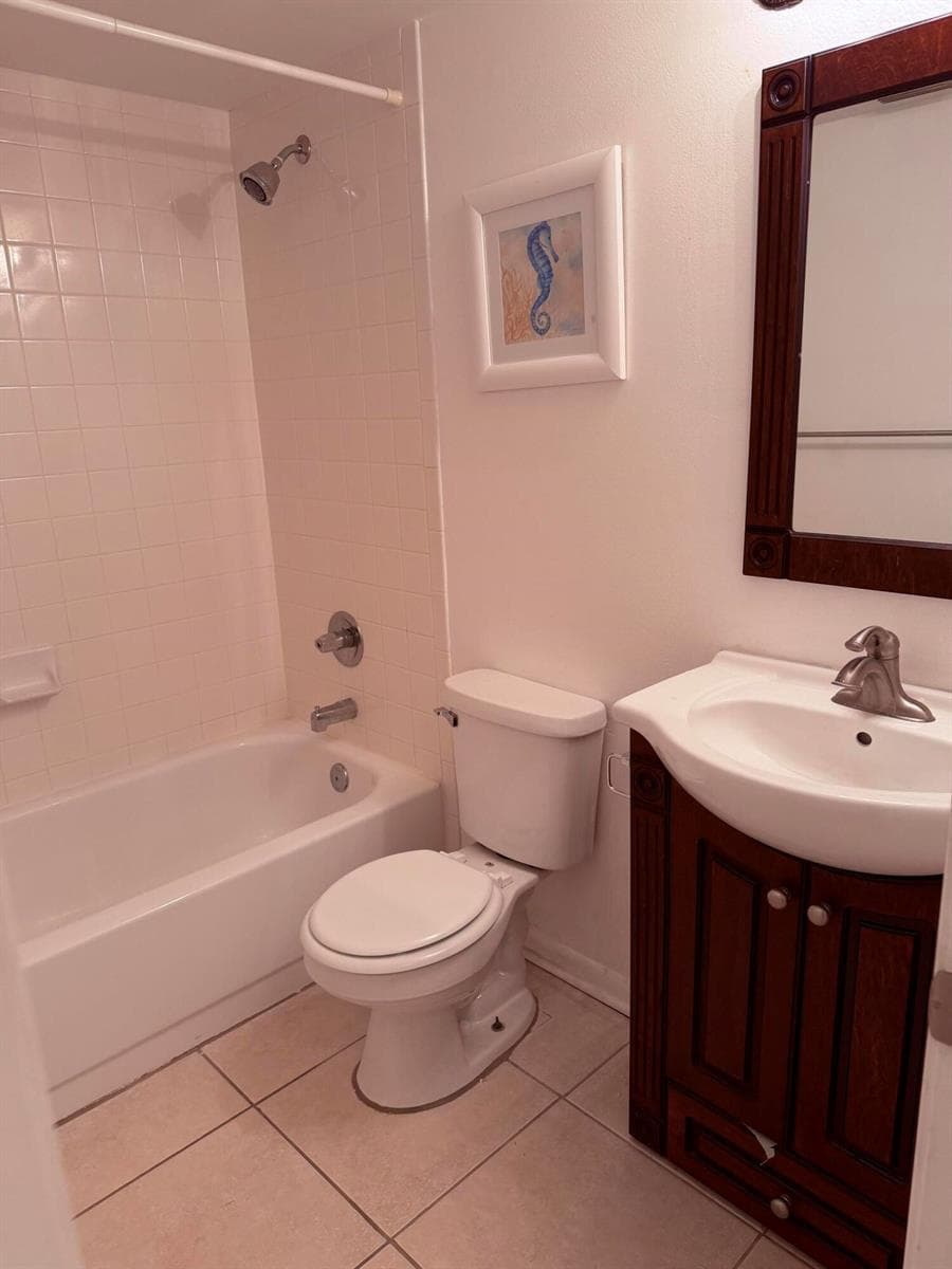 1040 Lake Shore Drive 204 photo 23