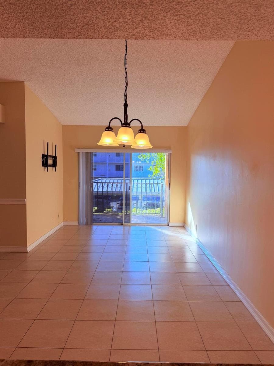 1040 Lake Shore Drive 204 photo 4