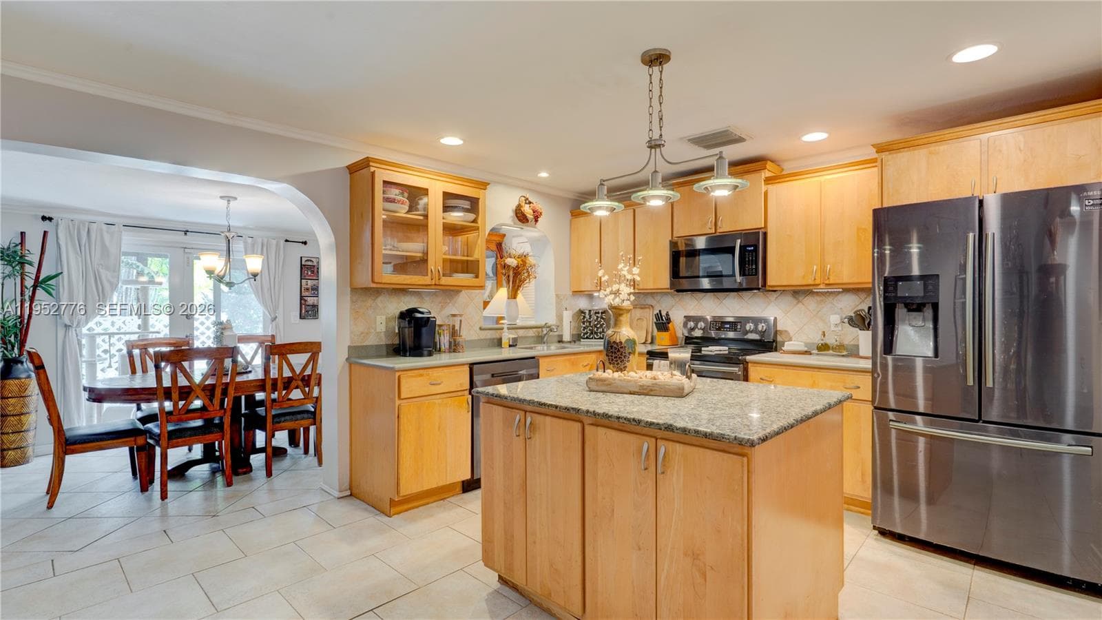 150 Azalea Street 150 photo 17