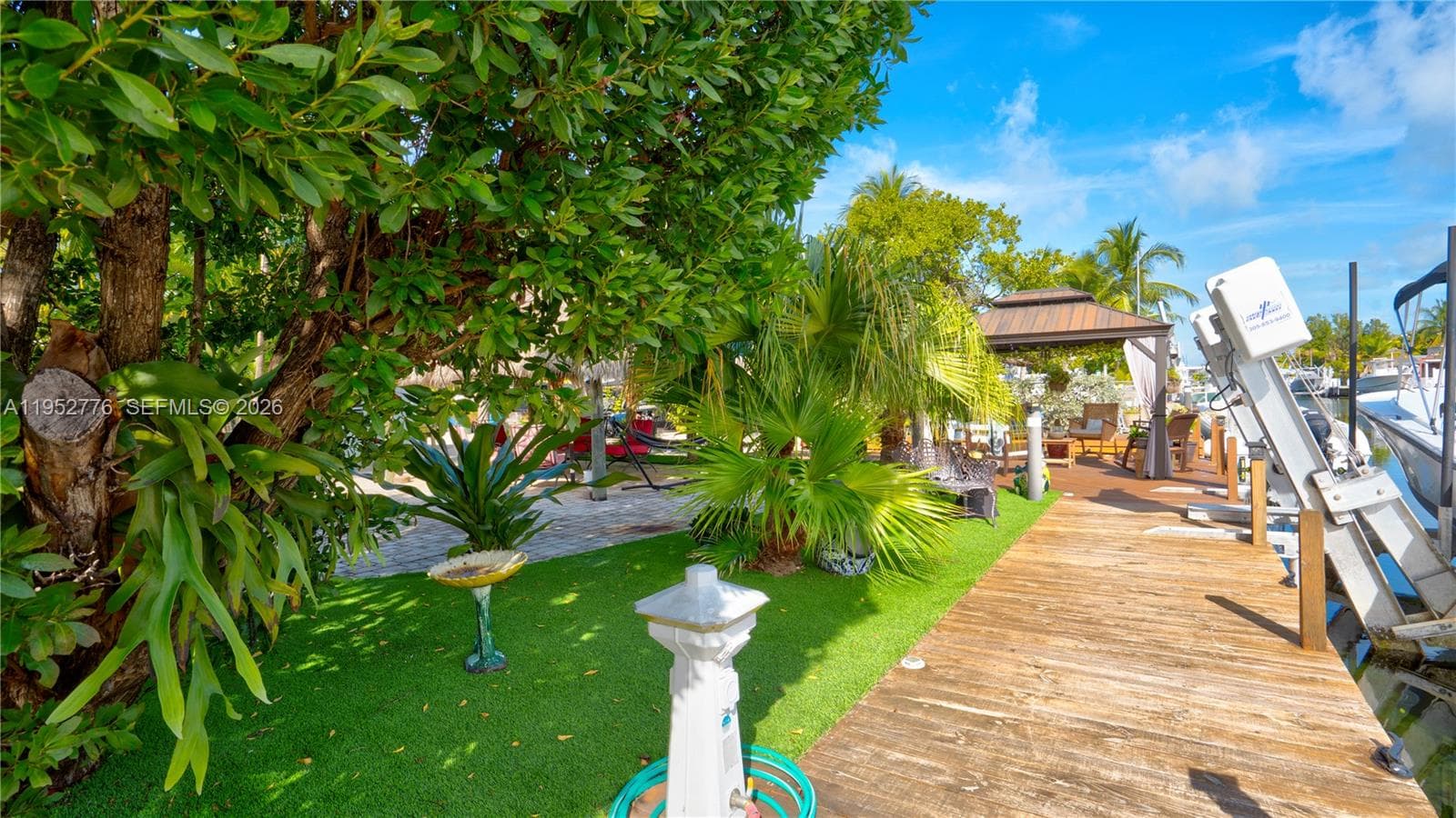 150 Azalea Street 150 photo 7