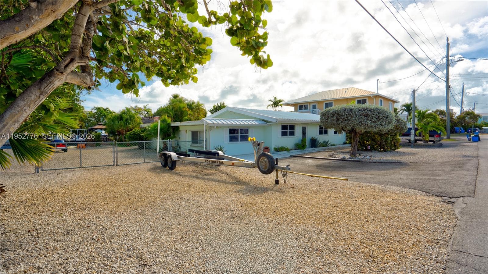 150 Azalea Street 150 photo 8