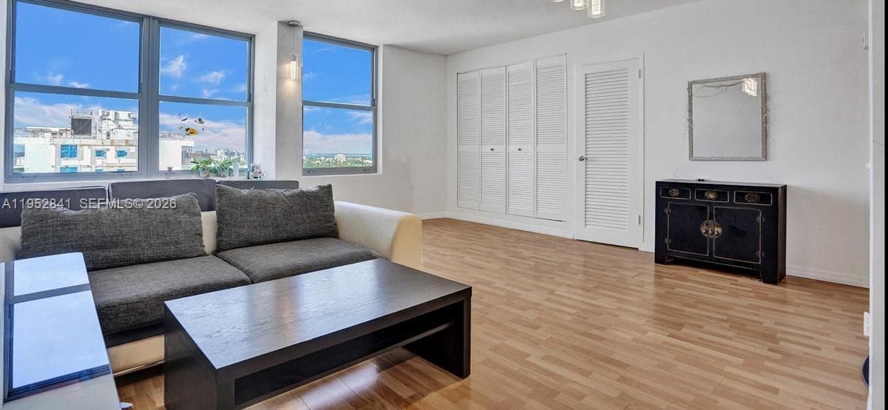 2899 Collins Ave 1502 photo 11