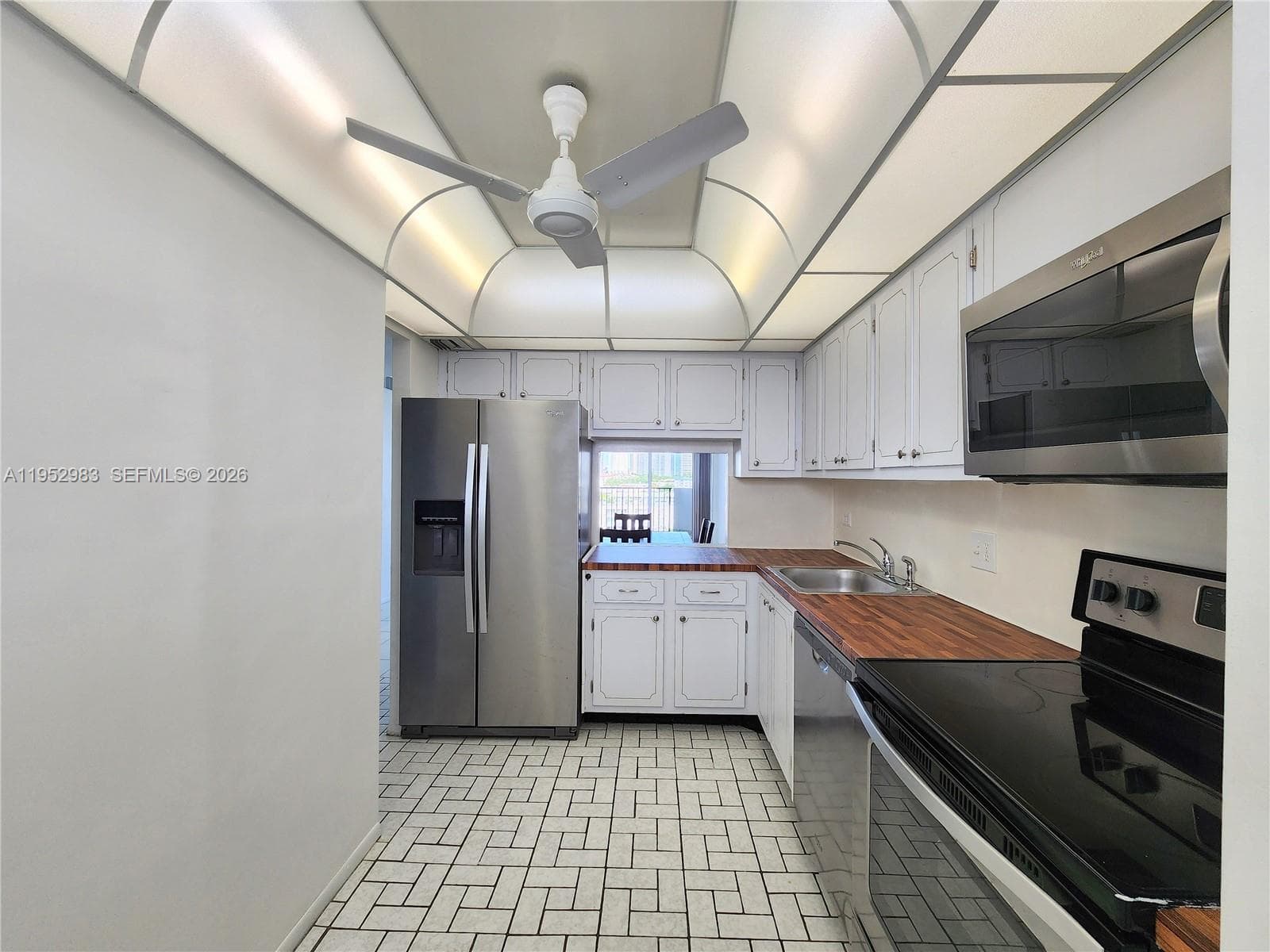 3703 166th St 905 photo 10