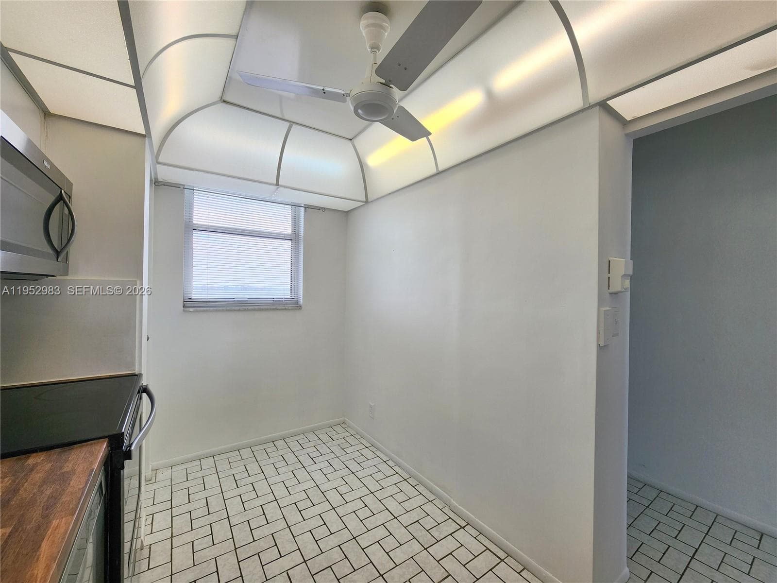 3703 166th St 905 photo 11