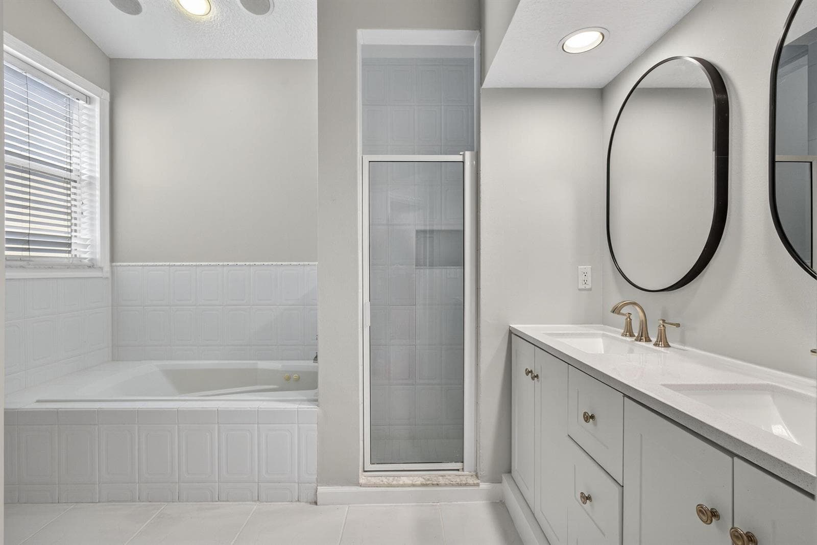 1052 W Shore Drive photo 20