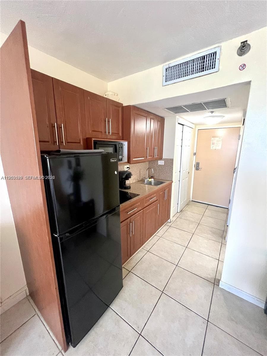 19201 Collins Ave 242 photo 16