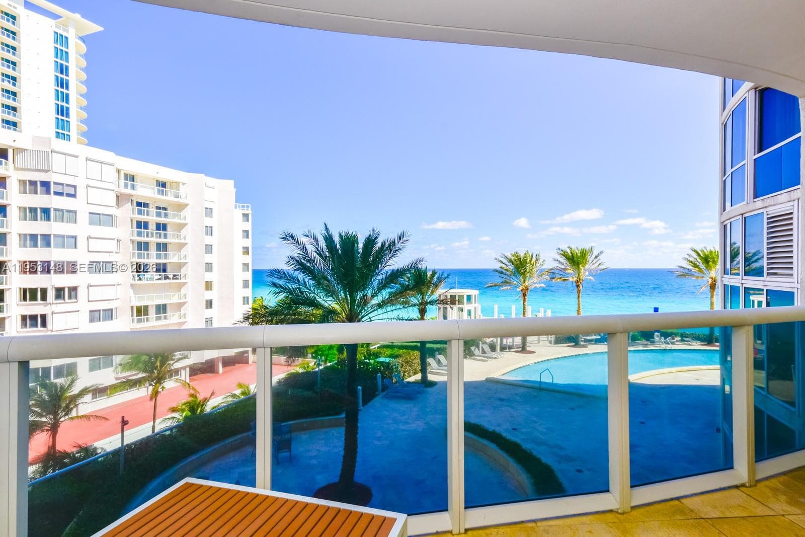 17201 Collins Ave 707 photo 1