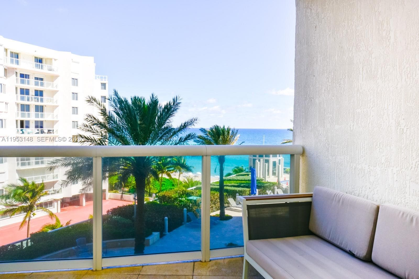 17201 Collins Ave 707 photo 25