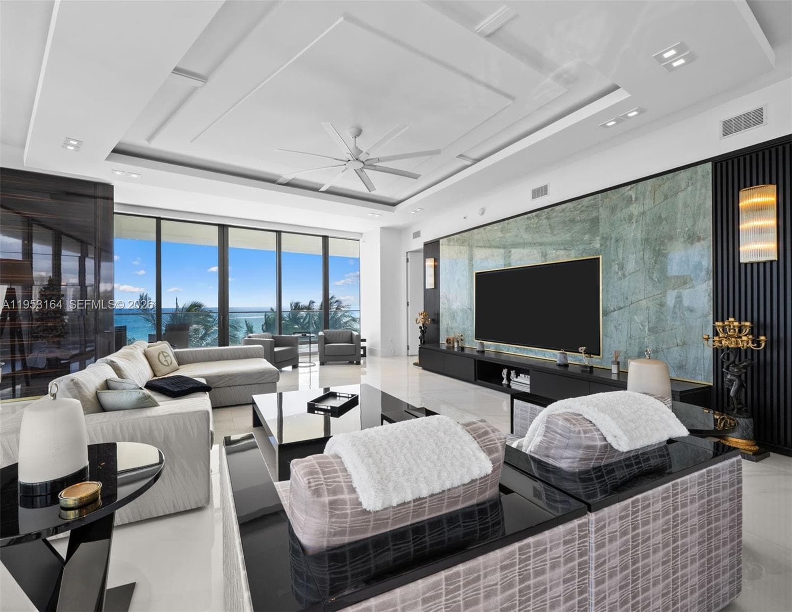 18975 Collins Ave 400 photo 3