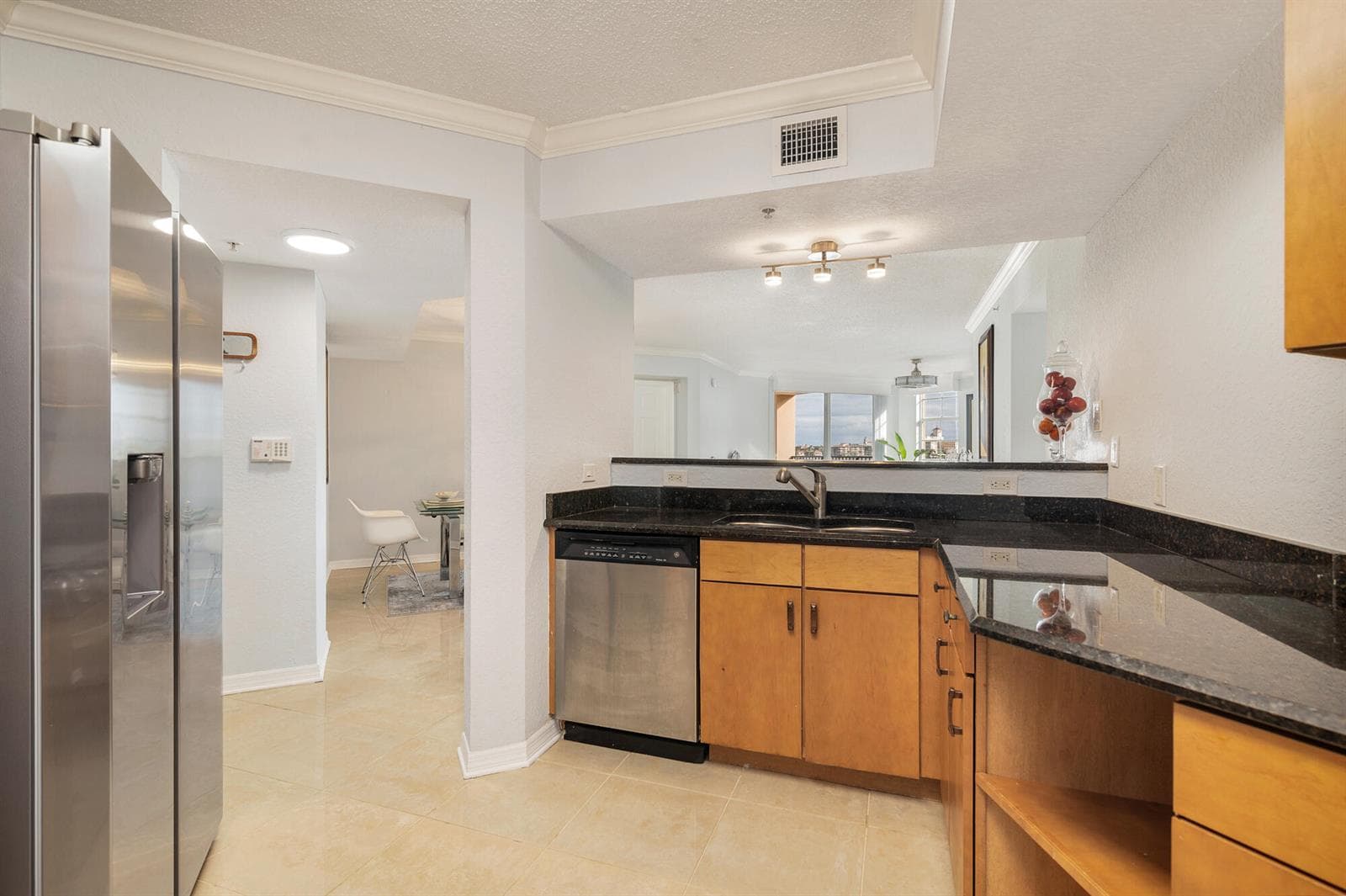 1801 N Flagler Drive 639 photo 9