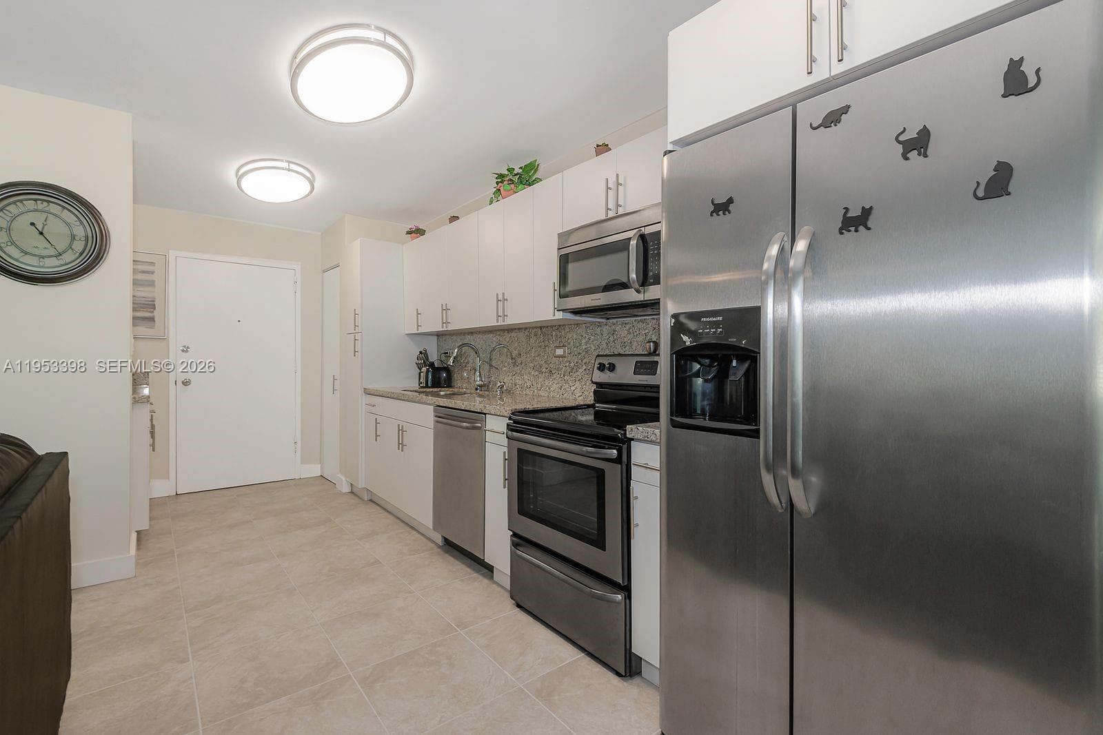 7135 Collins Ave 722 photo 9