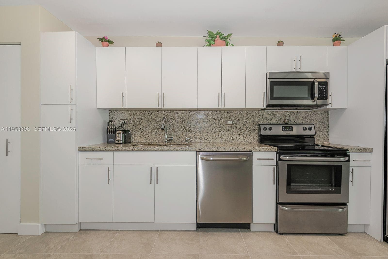 7135 Collins Ave 722 photo 8