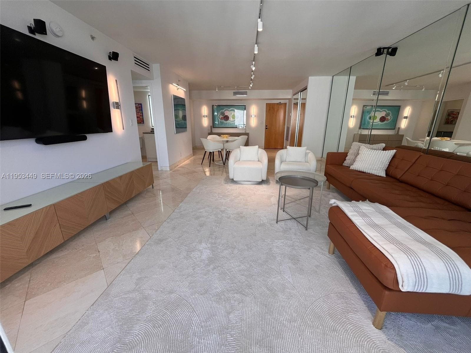 9195 Collins Ave 1111 photo 2