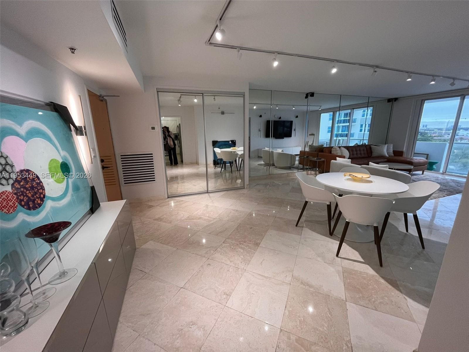 9195 Collins Ave 1111 photo 4