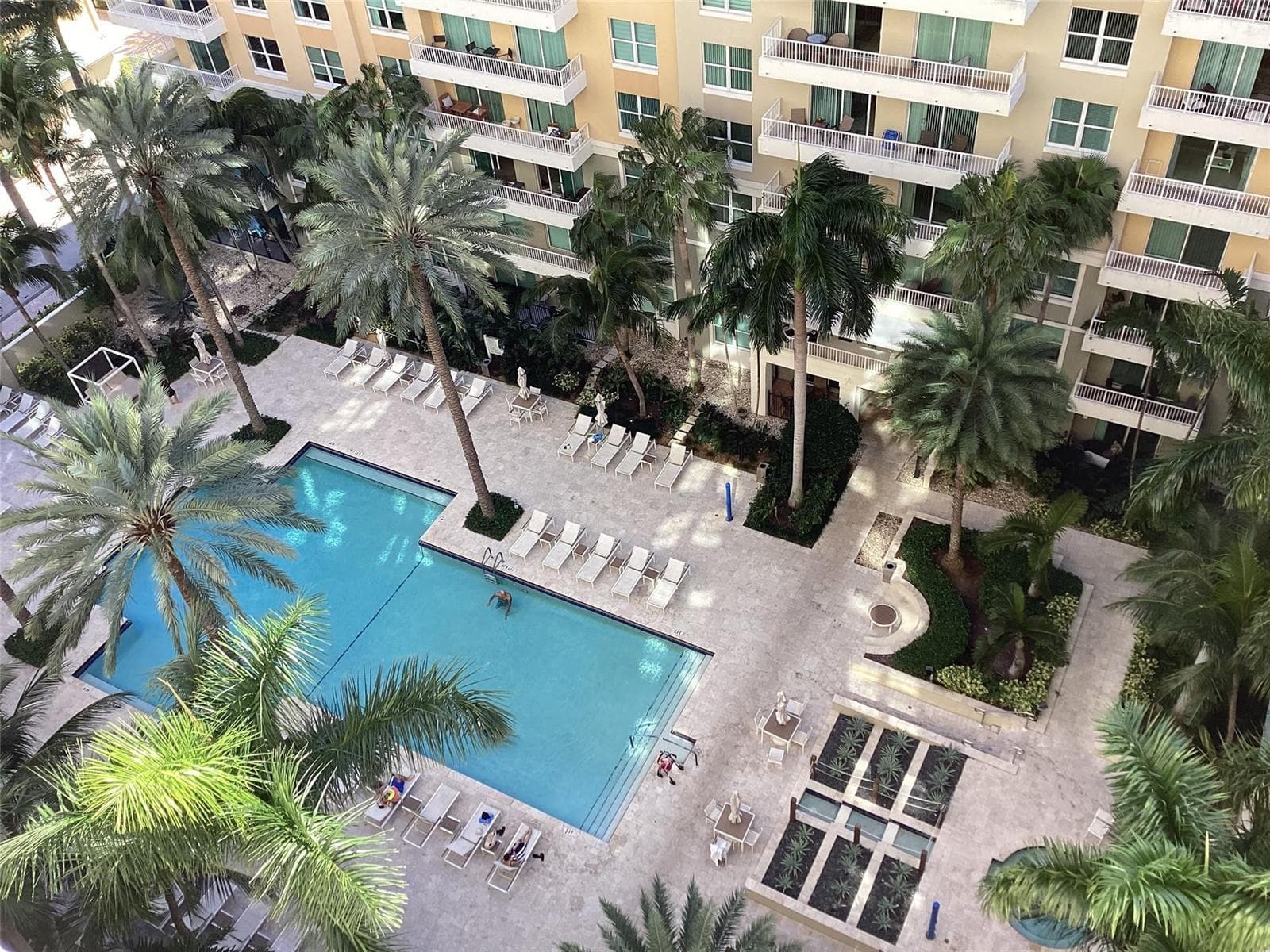 700 E Boynton Beach Boulevard 1207 photo 2