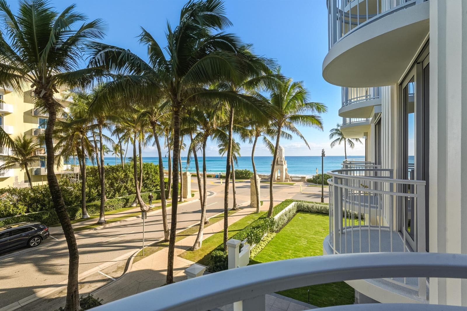 100 Worth Avenue 308 photo 2