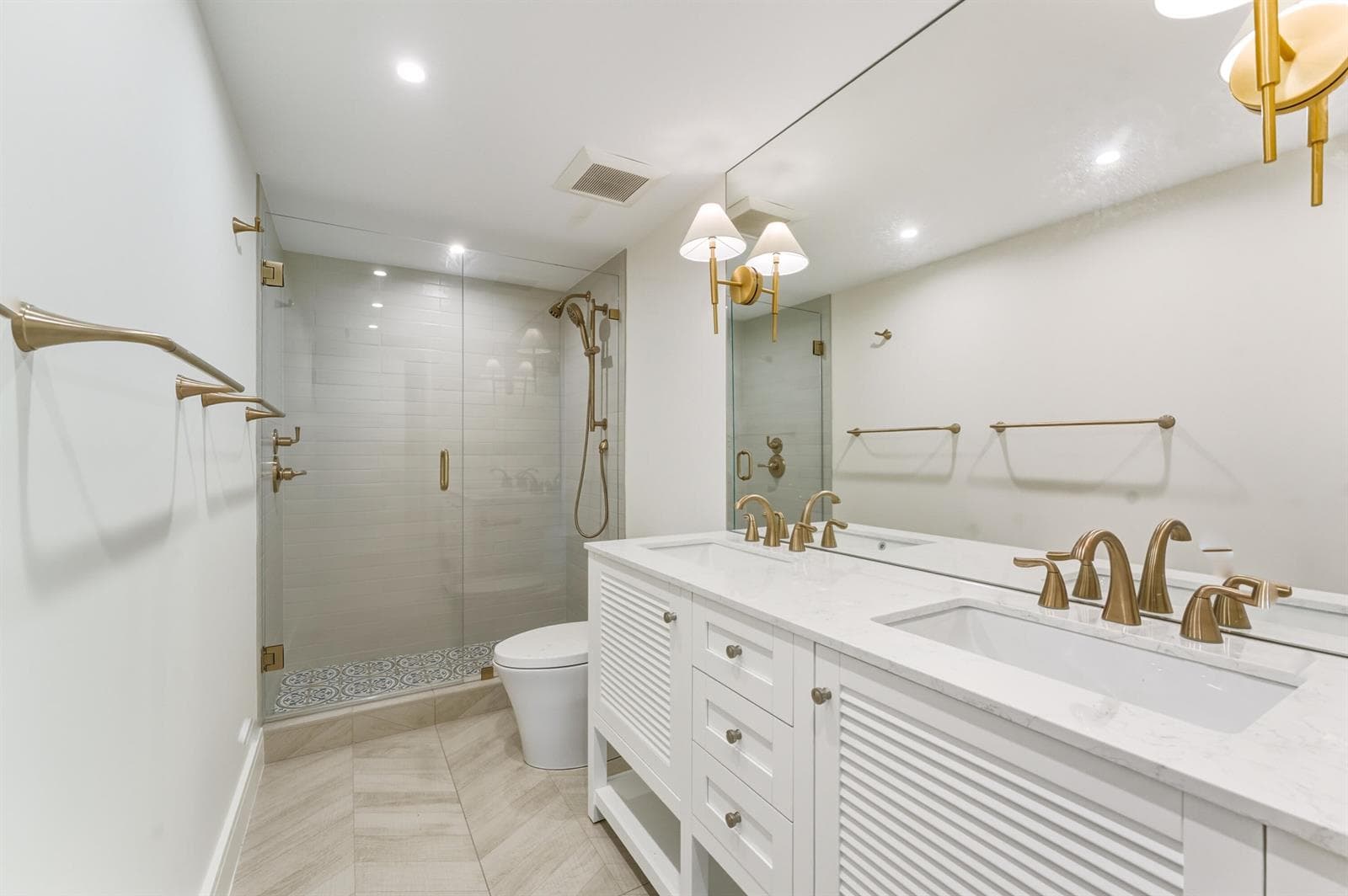 100 Worth Avenue 308 photo 12