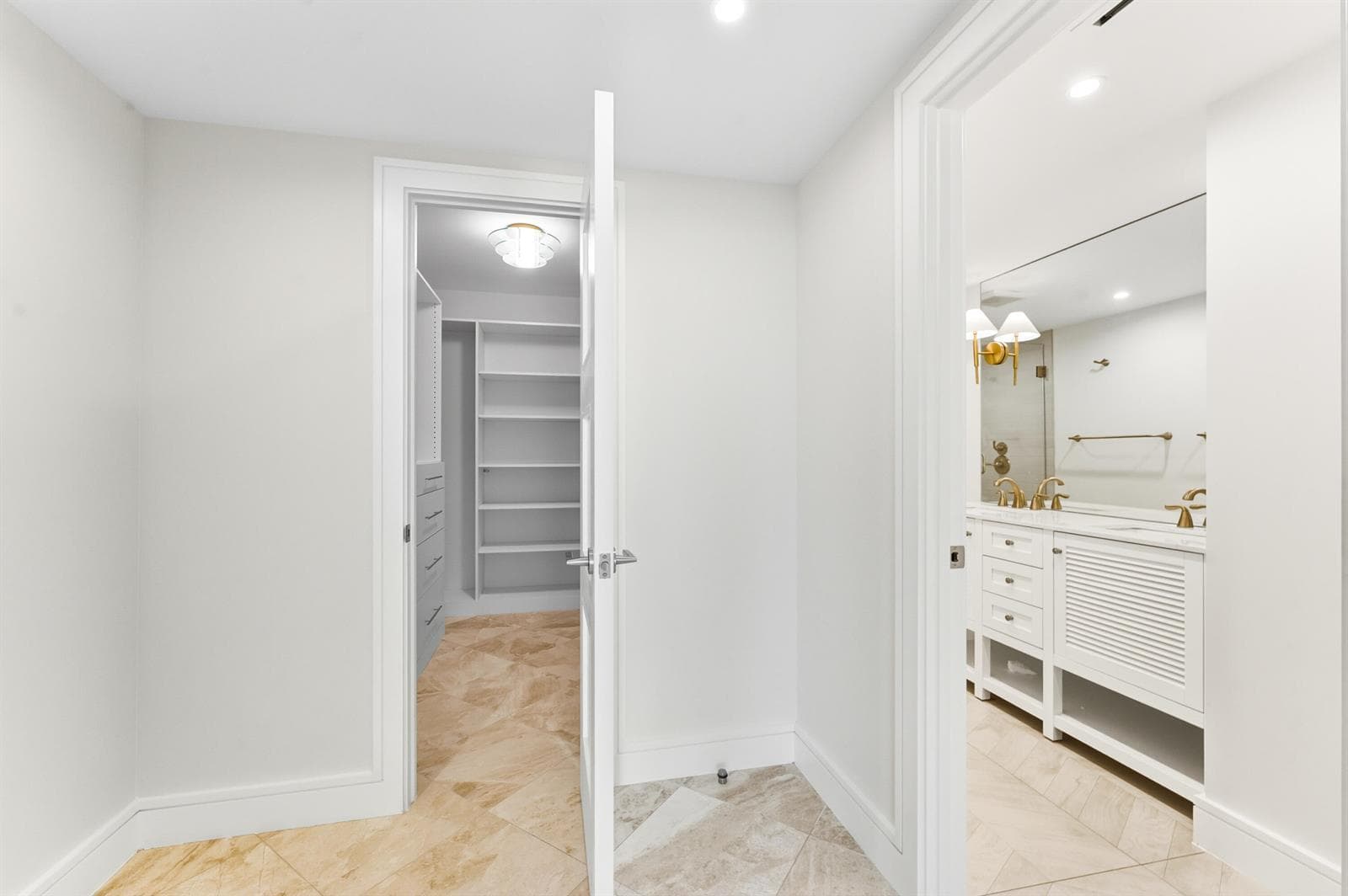 100 Worth Avenue 308 photo 14