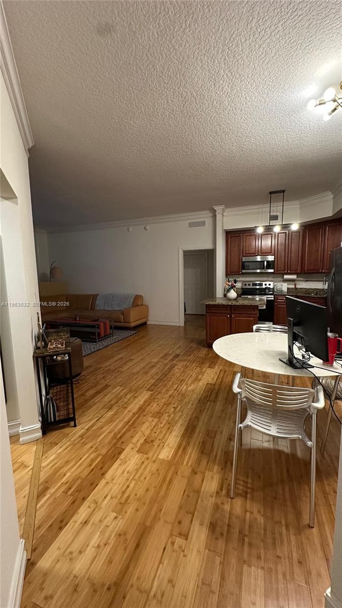 3001 NE 185th St 119 photo 3
