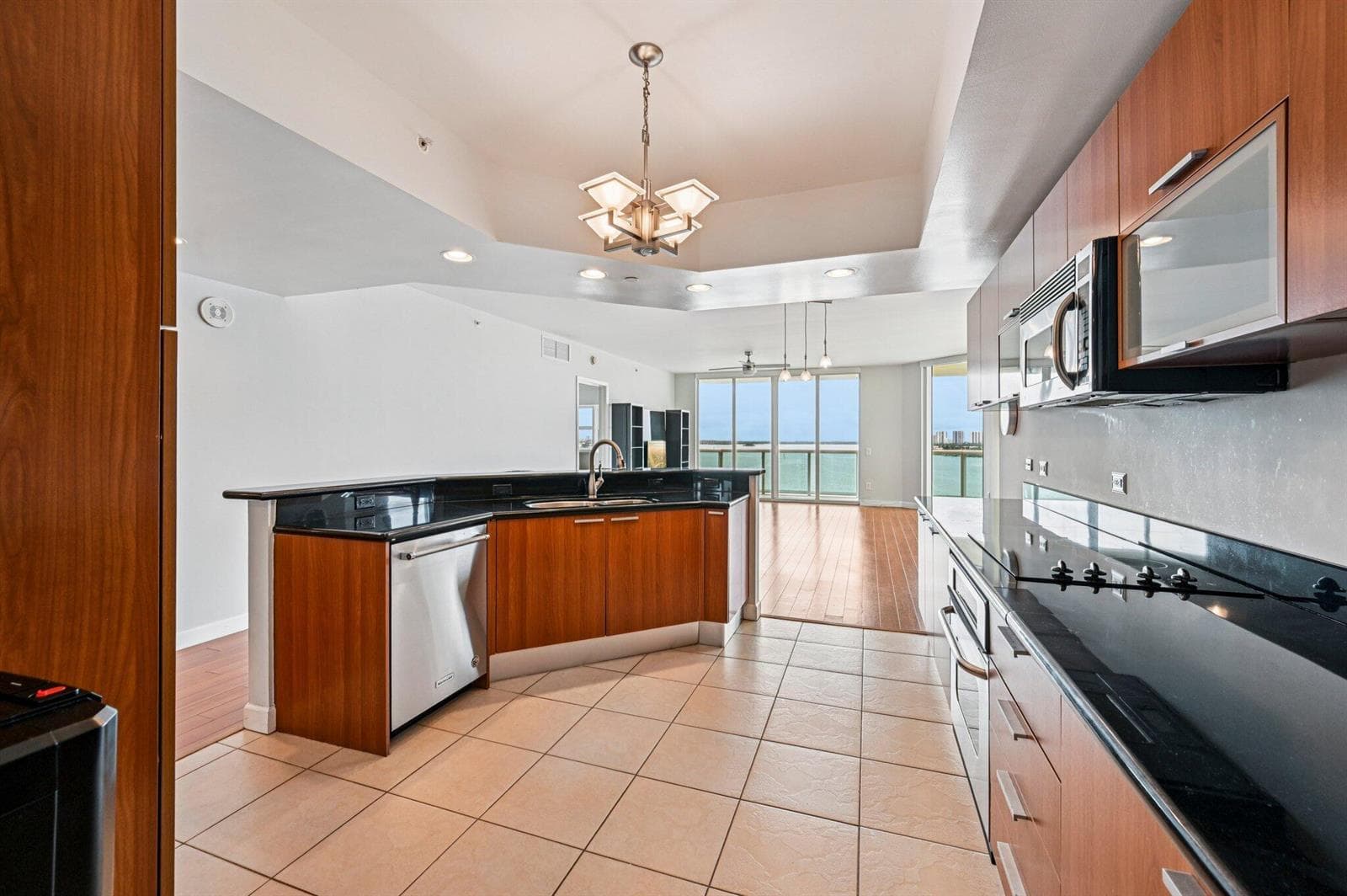 2650 Lake Shore Drive 1006 photo 12
