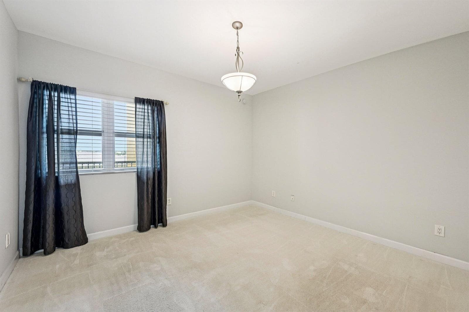 2650 Lake Shore Drive 1006 photo 22