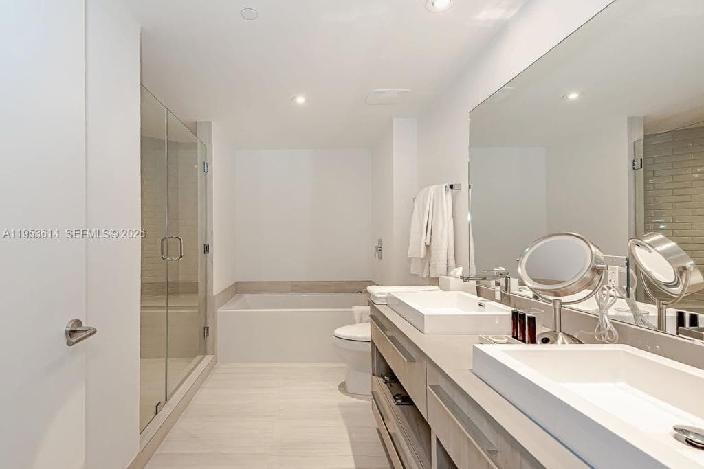 4010 S Ocean Dr R2701 photo 13