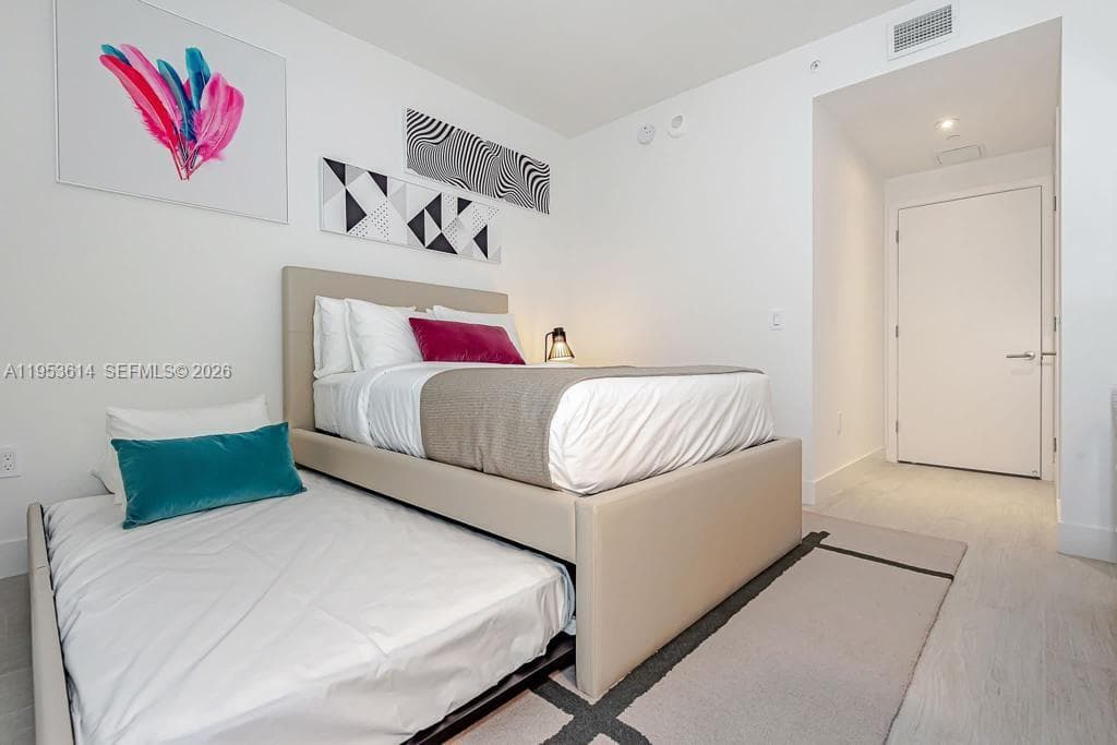 4010 S Ocean Dr R2701 photo 16