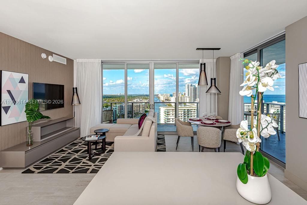 4010 S Ocean Dr R2701 photo 1